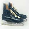 IJshockeyschaats schaatsenmaker CCM, Weston (Ontario Canada)