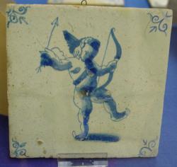 Cupido met schaatsen