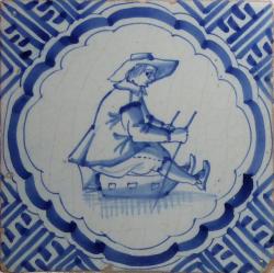 Jongeman op prikslee