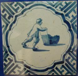 Schaatser met duwbak