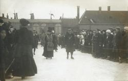 28-01-1917 - Leeuwarden IJsbaan Bleekerstraat