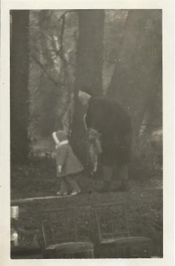 11-1-1940 - Bij Huis ten Bosch