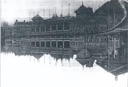 Foto club- en bestuursgebouw gelegen voor het Concertgebouw