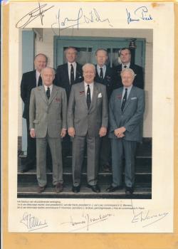 Bestuur jubilerende vereniging in 1989, 125 jaar bestaan ijsclub