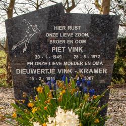 Grafmonument Piet Vink