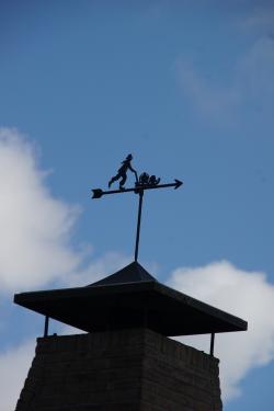 Windwijzer schaatser en slede