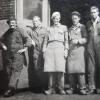 Foto ca.1954/1955 personeel NV De Friesche Schaatsenfabriek, Heerenveen